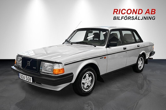 Volvo 244 6 of 26