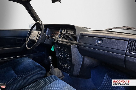 Volvo 244 18 of 26