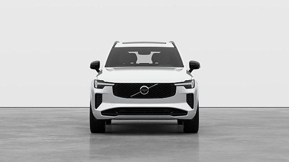 Volvo XC90 16 of 30