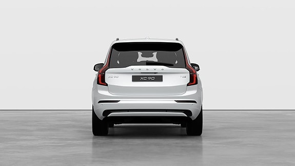 Volvo XC90 25 of 30