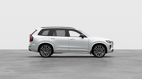 Volvo XC90 20 of 30