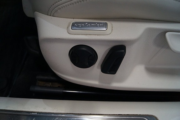 Volkswagen Passat 11 of 12