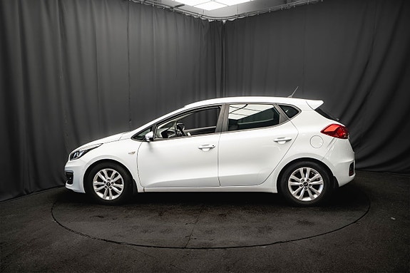 Kia Ceed 9 of 21