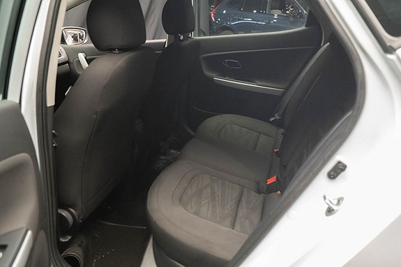 Kia Ceed 11 of 21