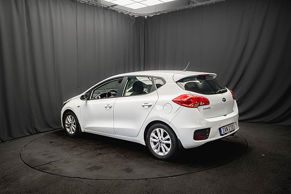 Kia Ceed 8 of 21