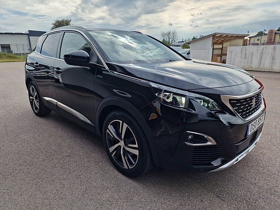 Peugeot 3008 2 of 8
