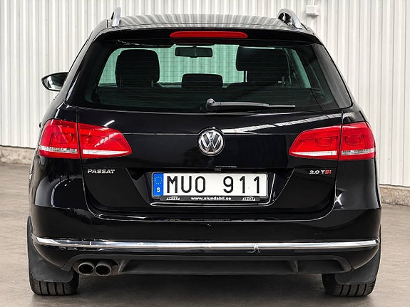 Volkswagen Passat 7 of 25