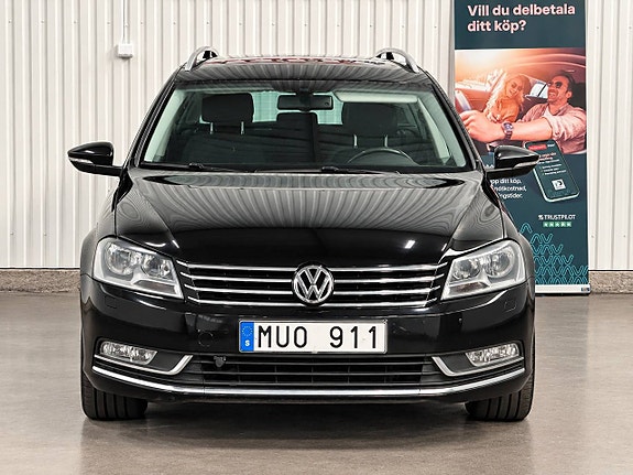 Volkswagen Passat 3 of 25