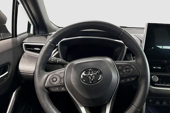 Toyota Corolla Cross 11 of 12