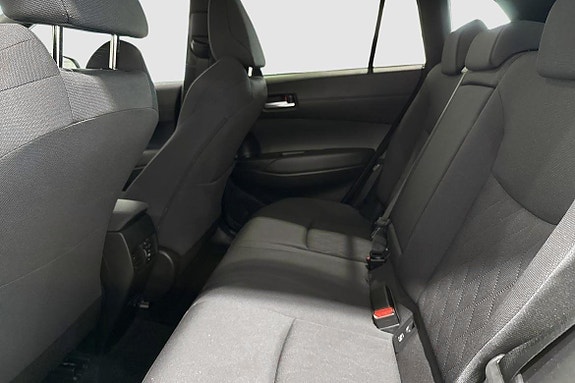Toyota Corolla Cross 9 of 12