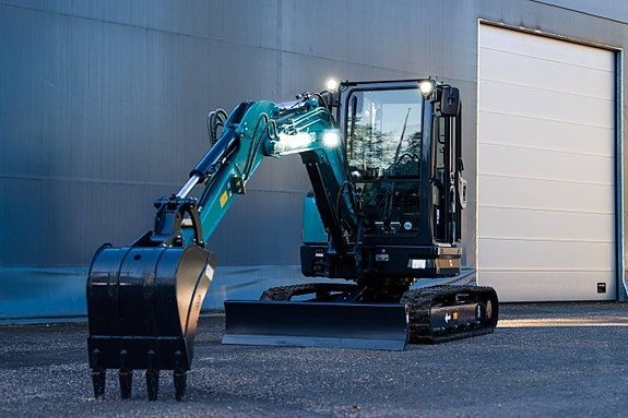 KAMPANJ! ALLT-I-ETT! Sunward - 3,9ton - Kubota motor 2 of 11