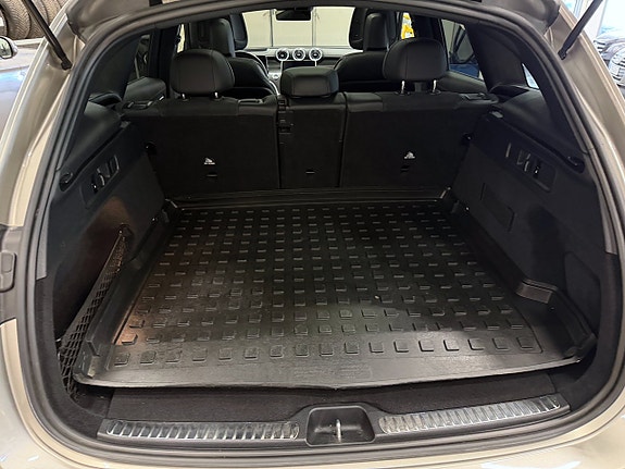 Mercedes-Benz GLC400 e 12 of 15