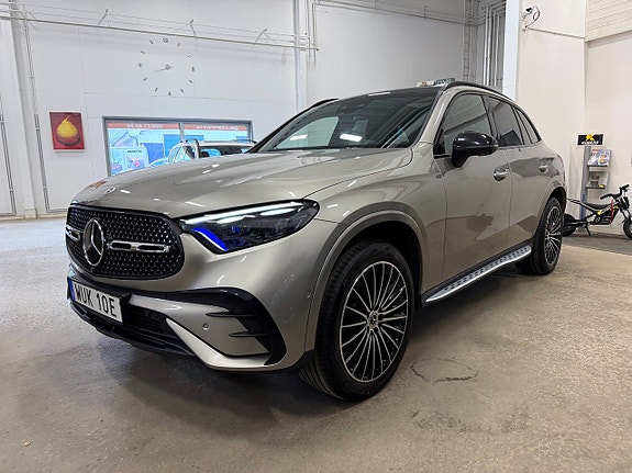 Mercedes-Benz GLC400 e 15 of 15