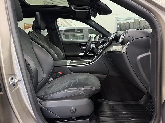 Mercedes-Benz GLC400 e 9 of 15