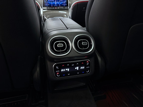 Mercedes-Benz GLC400 e 7 of 15