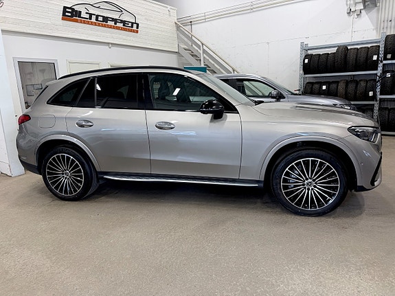 Mercedes-Benz GLC400 e 10 of 15