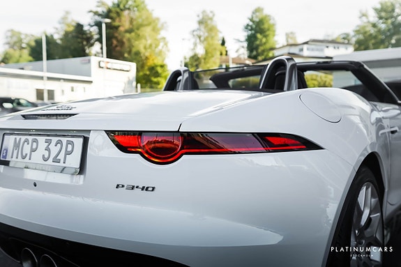 Jaguar F-TYPE 17 of 20
