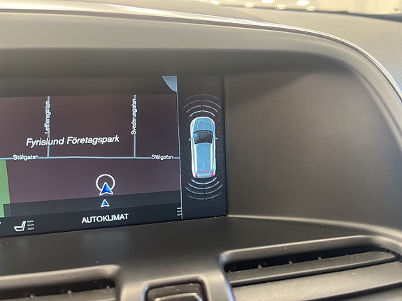 Volvo XC60 12 of 19