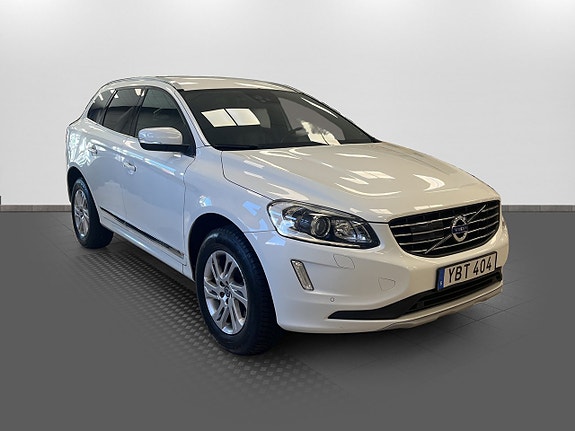 Volvo XC60 3 of 19
