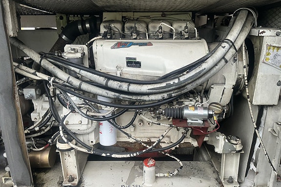 FMC High-Loader Commander 21 of 25