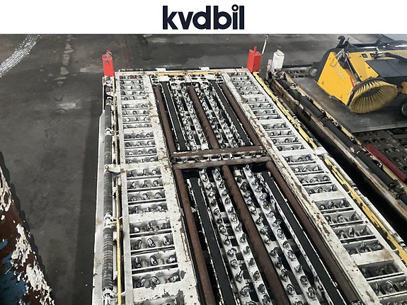FMC MDL-40 Main deck loader (-79) 7 of 27