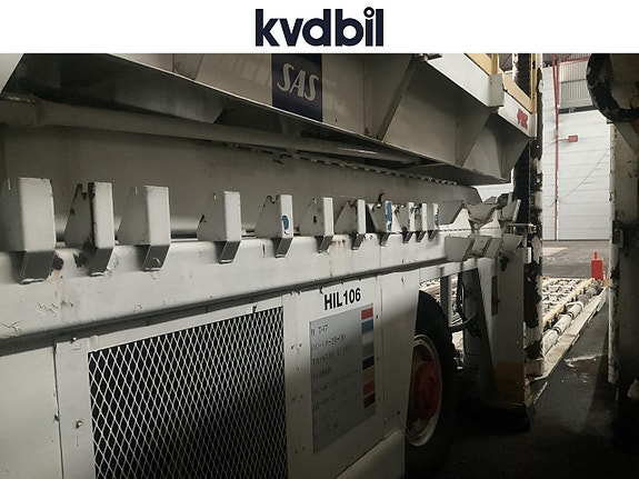 FMC MDL-40 Main deck loader (-79) 26 of 27