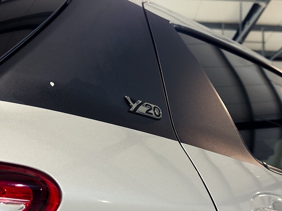 Toyota Yaris 9 of 20