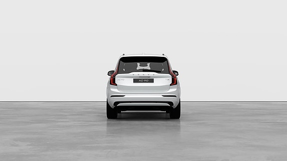 Volvo XC90 18 of 30
