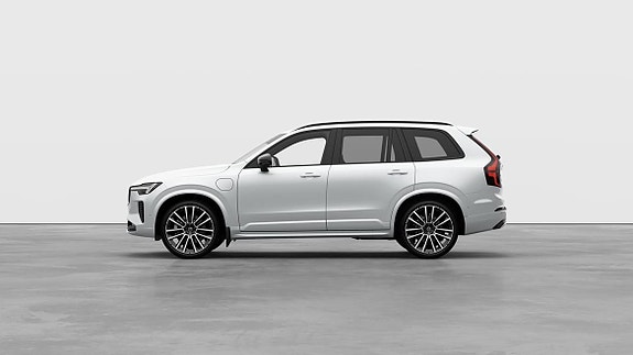 Volvo XC90 19 of 30