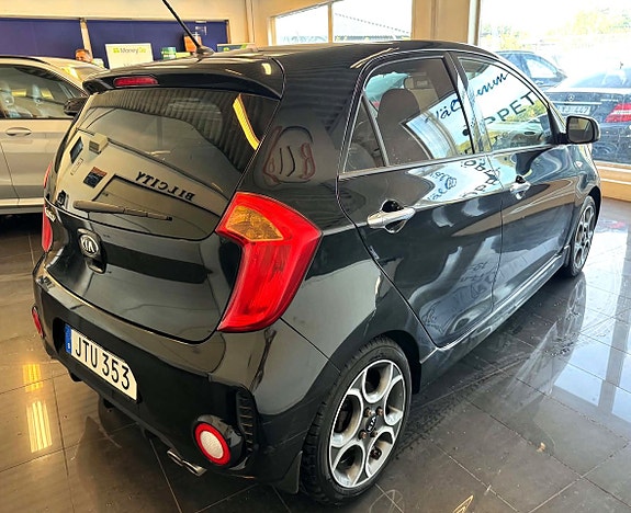 Kia Picanto 4 of 20
