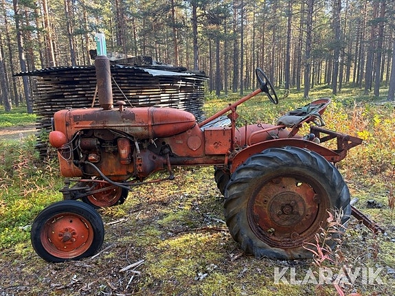 Veterantraktor Allis-Chalmers 2 of 6