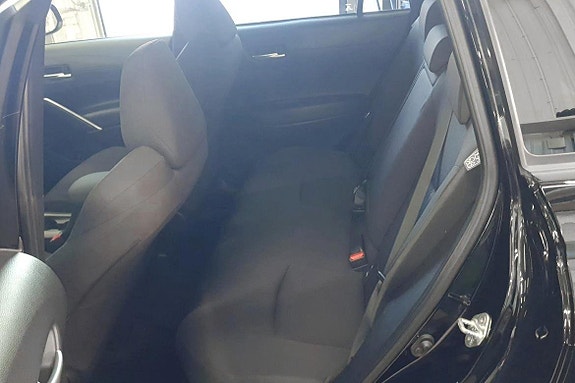 Toyota Corolla Cross 8 of 11