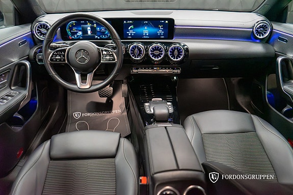 Mercedes-Benz CLA220 d 17 of 24