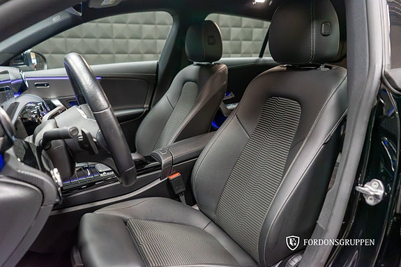 Mercedes-Benz CLA220 d 14 of 24