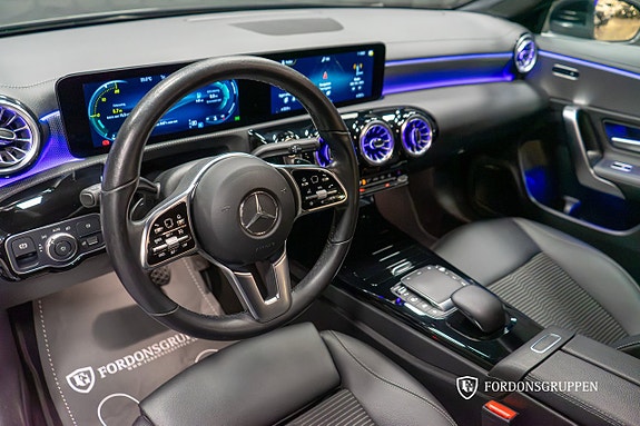 Mercedes-Benz CLA220 d 15 of 24