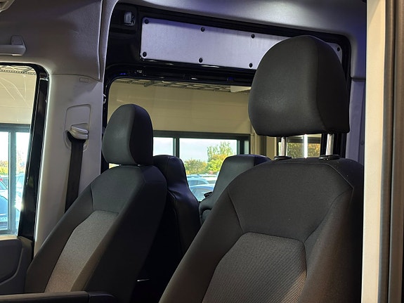 Volkswagen Crafter 35 19 of 28