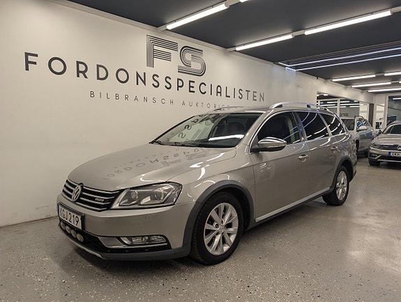 Volkswagen Passat Alltrack 24 of 29