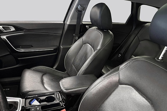 Kia Ceed 8 of 14