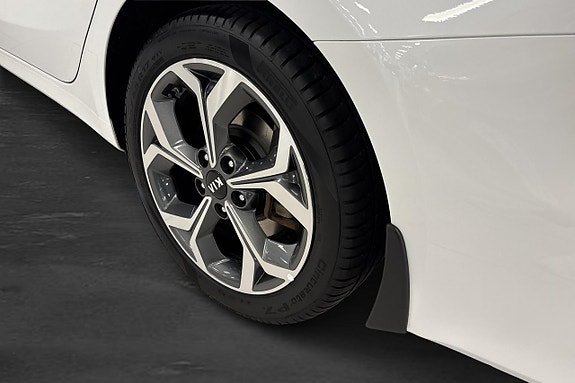 Kia Ceed 12 of 14