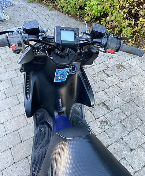 Yamaha Aerox 6 of 6
