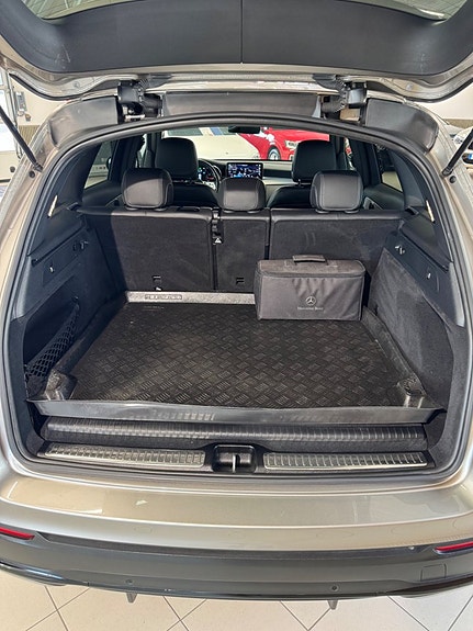 Mercedes-Benz GLC300 de 19 of 29