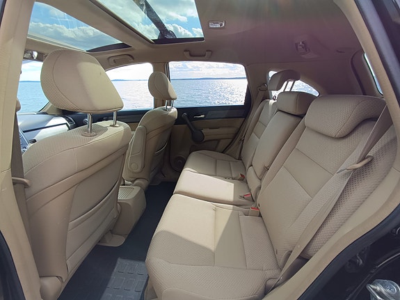 Honda CR-V 6 of 8