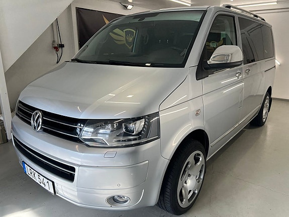 Volkswagen Multivan 7 of 25