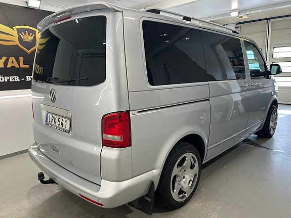 Volkswagen Multivan 4 of 25
