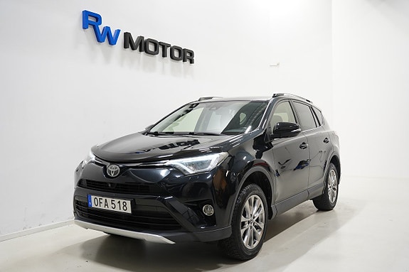 Toyota RAV4 2 of 21