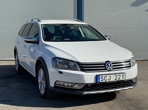 Volkswagen Passat 4 of 15