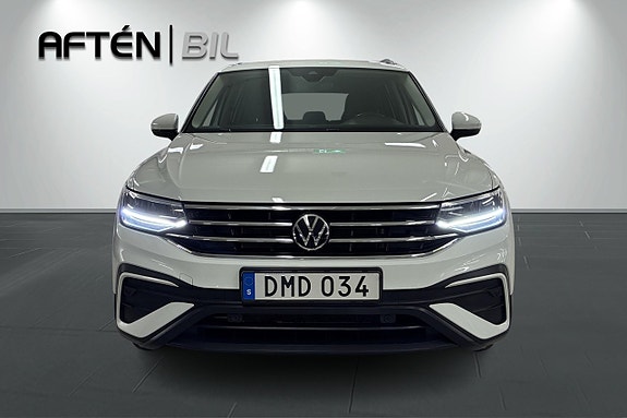 Volkswagen Tiguan Allspace 3 of 29