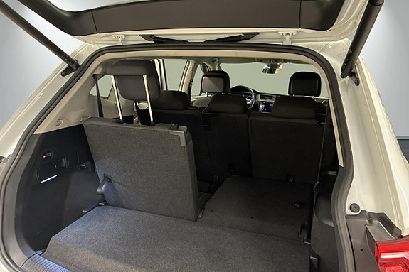 Volkswagen Tiguan Allspace 22 of 29