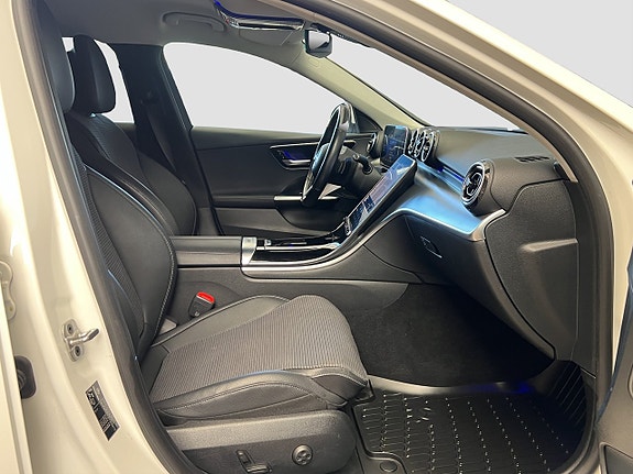 Mercedes-Benz C300 e 20 of 23
