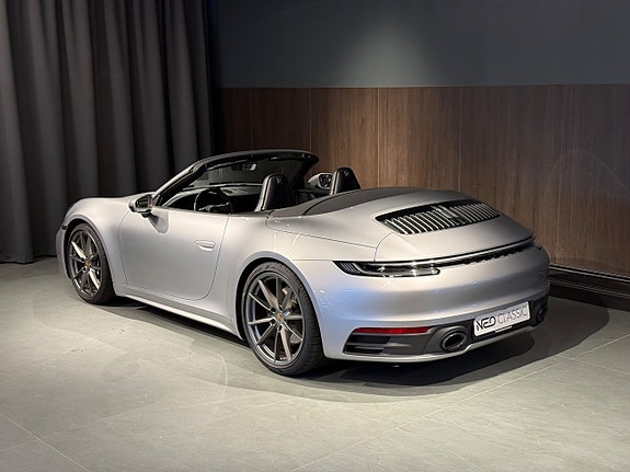 Porsche 911 Carrera 4S 8 of 30